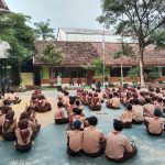 Jumat Literasi di SMPN 3 Babat:  Persembahan drama Roro jonggrang dari kakak-kakak kelas 9
