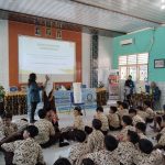 Tim KKN BBK 8 Universitas Airlangga Edukasi Pengelolaan Sampah di SMP Negeri 3 Babat